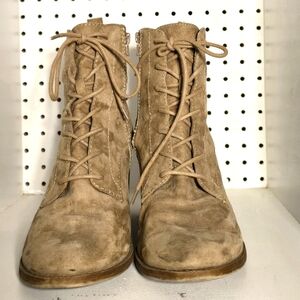 Women tan heel lace up boot size 12
